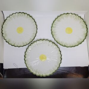 Vintage Majolica Daisy Dessert Plates, Possibly Maria Flor Collection - Italy